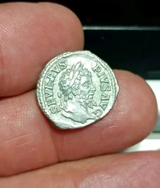 Moneda romana denario Séptimio Severo plata 