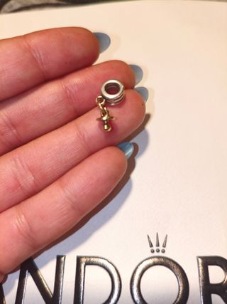 Charm chupete Pandora plata y oro