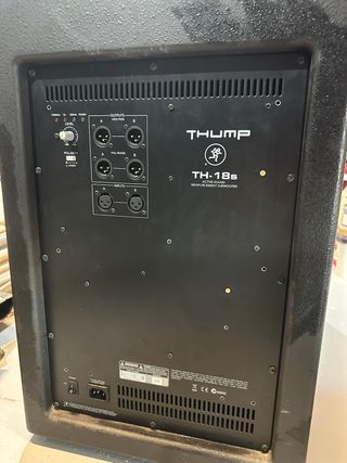 Subwoofer Mackie Negro TH 18 S