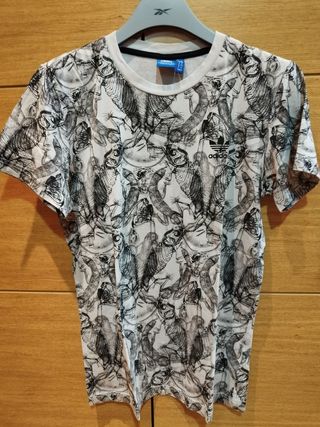 Camiseta gris estampado animales adidas