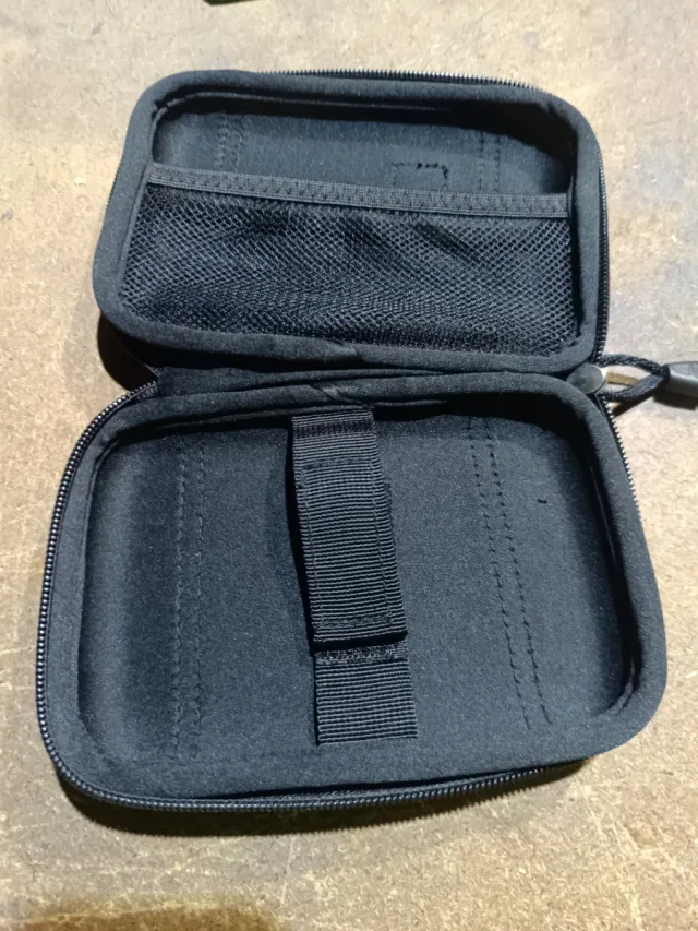 Borsa organizer per cavi nera