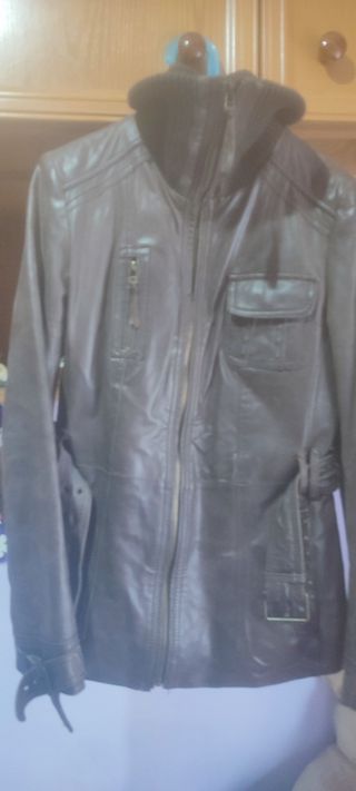 Chaqueta de cuero marrón chocolate