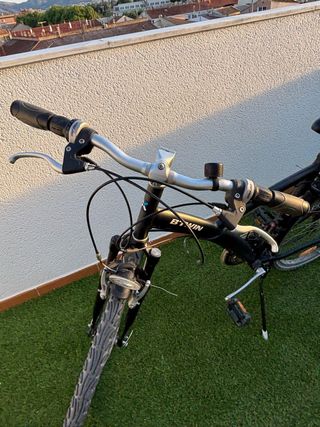 Bicicleta BTWIN Negra