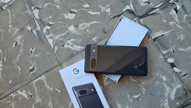 Google Pixel 7a 128GB Negro