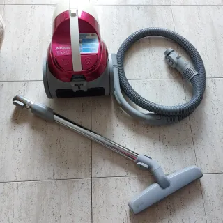 Aspiradora LG 2000W Compacta HEPA Super Potente