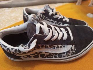 Vans Animal Print Talla 38.5 Nuevas, puestas 1 vez
