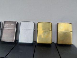 Lotto 5 Accendini Zippo Vintage rare.