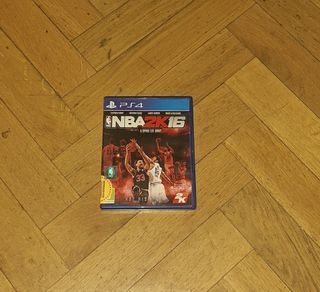 PS4 500GB + 2 Mandos + Juegos PS4