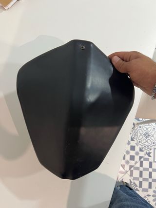 Porta número frontal negro 
KTM DUKE 790/890/890r