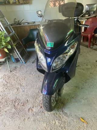 Suzuki Burgman 400 Azul Oscuro
