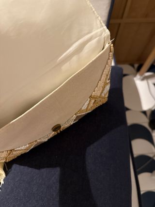 Bolso de fiesta artesanal con abalorios