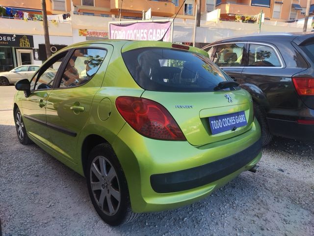 Peugeot 207 2006