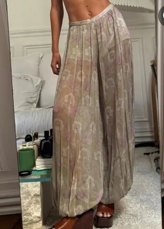 Pantalones anchos vaporosos