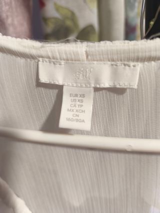 Vestido blanco con volantes