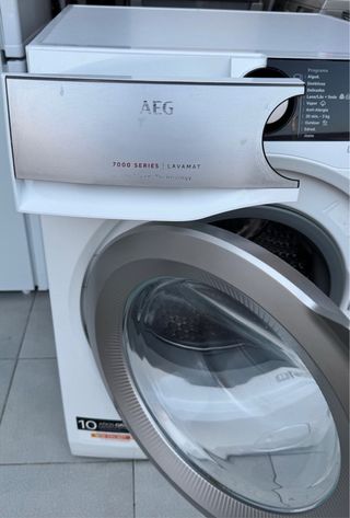 LAVADORA DE CARGA FRONTAL MARCA AEG DE 9 KILOS