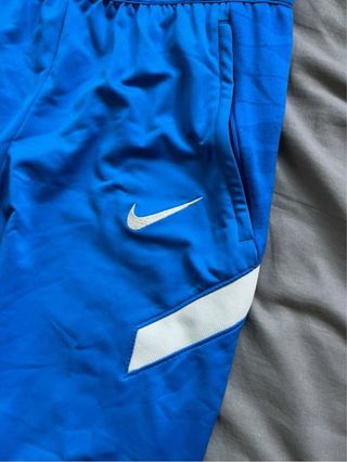 Pantalones Nike FC Barcelona Azul
Real 
Nuevos