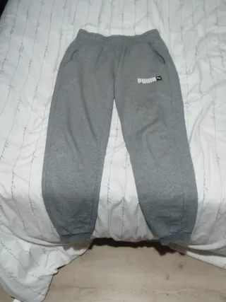 Pantalón gris de puma 