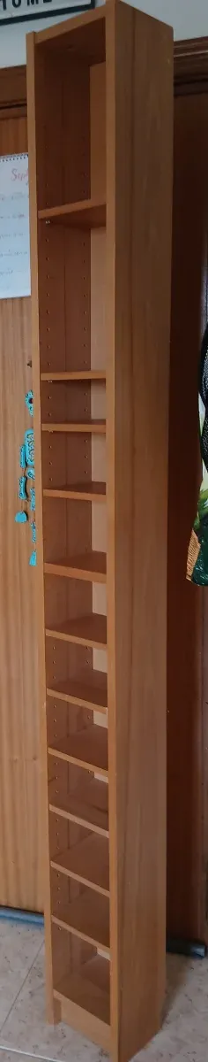 Estantería de madera Ikea