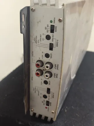 Subwoofer 12 + Amplificador Blaupunkt