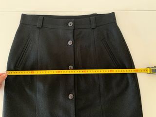 Falda Lana Vintage Negra Botones