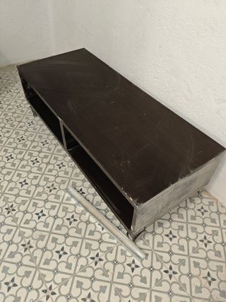 Mueble TV con ruedas