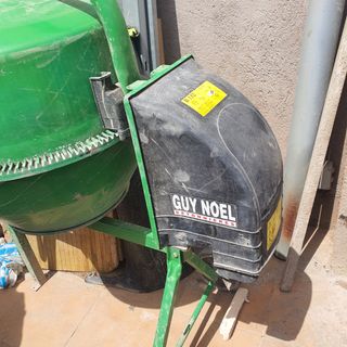 Hormigonera Guy Noel B 132