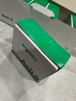 Schneider A9R61240 Interruptor Diferencial