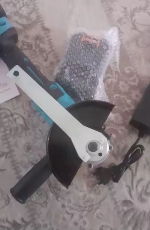 Radial a batería con 2 baterías