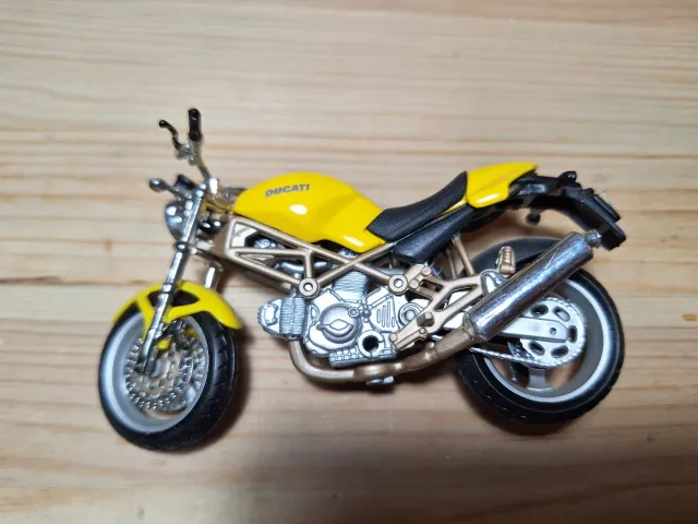 Ducati Monster Maisto