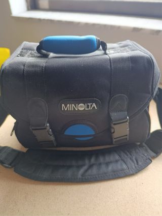 Cámara Minolta Plata