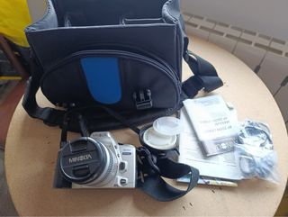 Cámara Minolta Plata