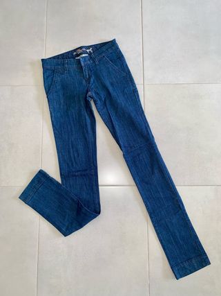 Pantalón denim corte chino Stradivarius azul