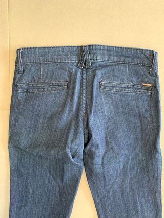 Pantalón denim corte chino Stradivarius azul