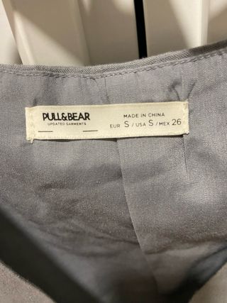 Chaleco corto gris Pull&Bear Talla S