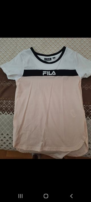 Camiseta Fila Blanca y Rosa