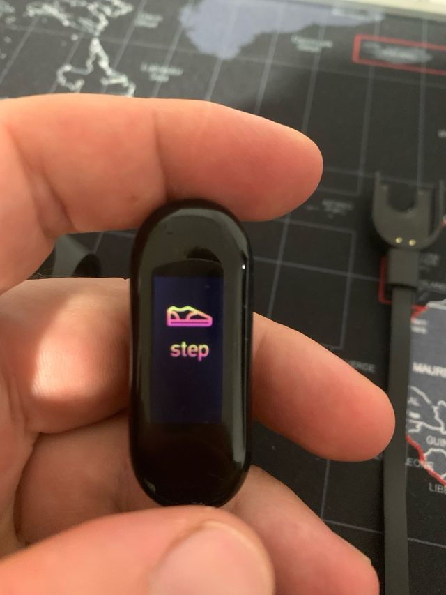 Pulsera de actividad negra