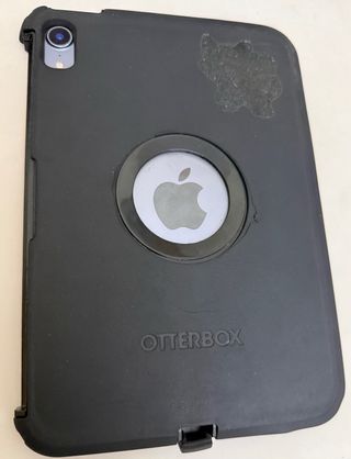 iPad mini 6 con funda Otterbox
