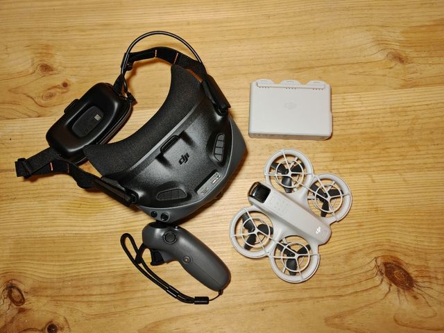 DJI Neo Motion Fly More Combo