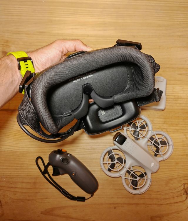 DJI Neo Motion Fly More Combo