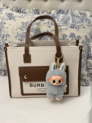 Bolso  blanco y coñac 