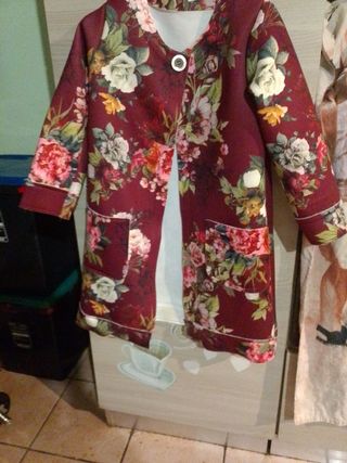 Cappotto donna fantasia floreale bordeaux