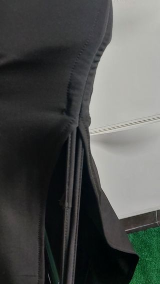 Vestido largo negro con aberturas