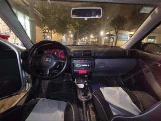 SEAT Leon 2004