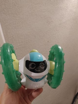Robot gatear para bebés con luces y sonido