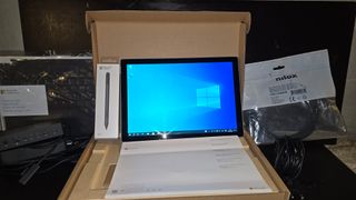 Microsoft Surface Pro 7 + Accesorios