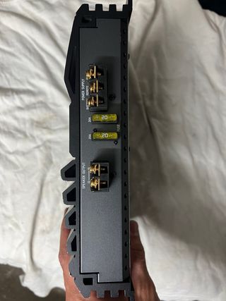 Amplificador Alpine V-Power MRP-M352