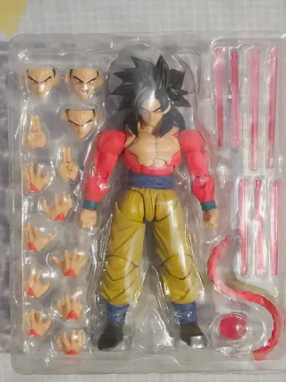 Goku Super Saiyan 4 Figuarts