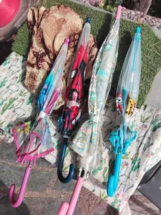 Lote 4 paraguas infantiles