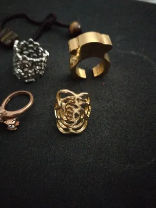 Conjunto de Anillos y Pulsera