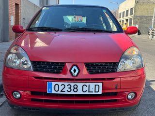 Renault Clio 2003
